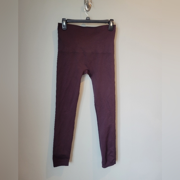 Spanx Look At Me Now Maroon Leggings 1X - Picture 5 of 6